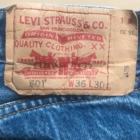 Levi's 501 Jeans - Picture 2 of 3